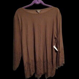 Hannah Women's Top - NWT